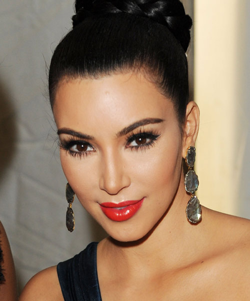 Kim Kardashian's Beauty Insiders Make-up Tips and Tricks