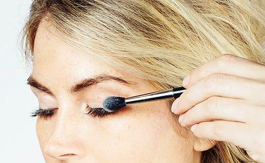 Plump up your natural lashes by this!