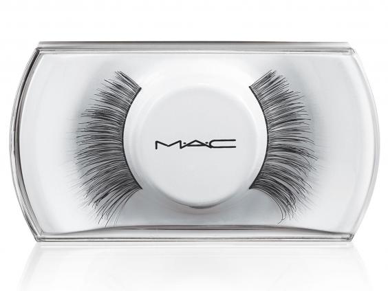 Mac 35 lashes
