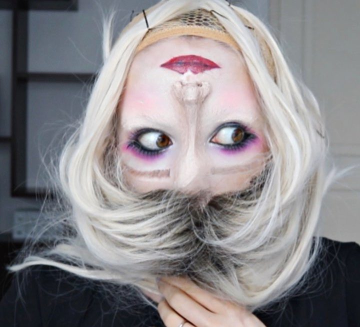 Upside down reverse makeup 