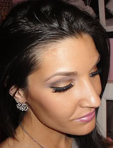 Style #120 Demi curls and is longer toward outer edge enable a natural Lashes.