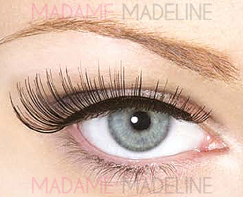 Apply Perfect Strip Falsies 